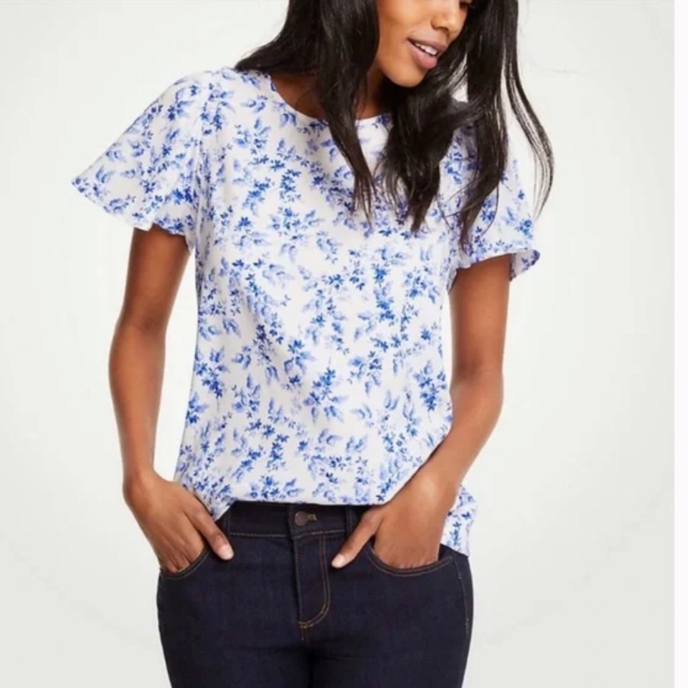 Ann Taylor Blue and White Floral Flutter Sleeve Blouse